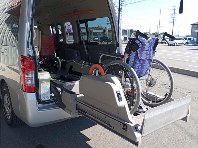 NV350キャラバンバン チェアキャブMタイプ 車検2年付 福祉装置点検済 車いす2名+8名乗車 ストレッチャー固定具 ナビ 全国対応1年保証付き 修復歴無し(21枚目)