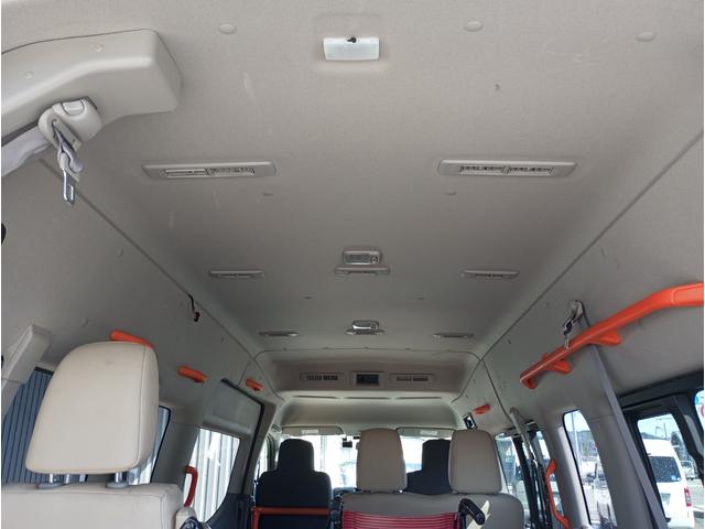 NV350キャラバンバン チェアキャブMタイプ 車検2年付 福祉装置点検済 車いす2名+8名乗車 ストレッチャー固定具 ナビ 全国対応1年保証付き 修復歴無し(23枚目)