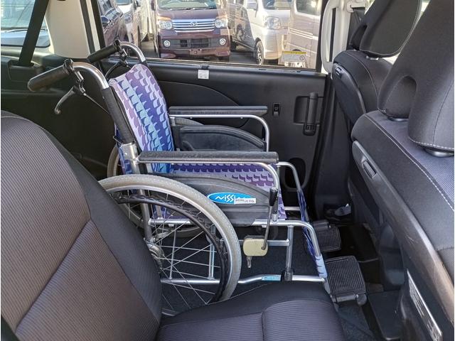 セレナ ハイウェイスター チェアキャブ スロープ 車いす1名セカンド仕様 S-ハイブリッド車 車検2年付 福祉装置点検済 車いす1名+6名乗車 リモコン式電動ウィンチ 両側パワスラ エマージェンシーブレーキ ETC 全国対応1年保証付き 修復歴無し(53枚目)