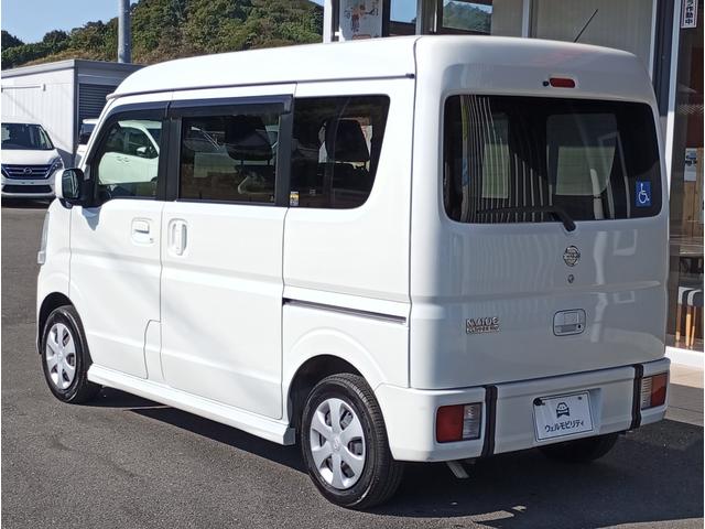 ＮＶ１００クリッパーリオ チェアキャブ　車検２年付　車いすスロープ　福祉装置点検済　車いす１名＋３名乗車　通常４名乗車　リモコン式電動ウィンチ　キーレス　スマートキー　社外ナビ　バックカメラ　　全国対応１年保証付き　修復歴無し（7枚目）
