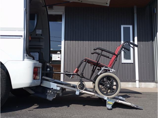 ＮＶ１００クリッパーリオ チェアキャブ　車検２年付　車いすスロープ　福祉装置点検済　車いす１名＋３名乗車　通常４名乗車　リモコン式電動ウィンチ　キーレス　スマートキー　社外ナビ　バックカメラ　　全国対応１年保証付き　修復歴無し（16枚目）