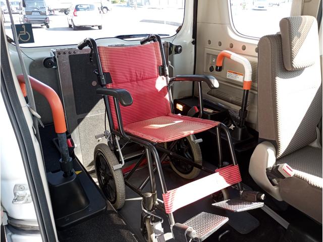 ＮＶ１００クリッパーリオ チェアキャブ　車検２年付　車いすスロープ　福祉装置点検済　車いす１名＋３名乗車　通常４名乗車　リモコン式電動ウィンチ　キーレス　スマートキー　社外ナビ　バックカメラ　　全国対応１年保証付き　修復歴無し（22枚目）