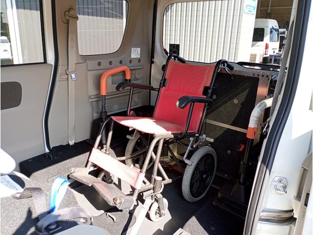 ＮＶ１００クリッパーリオ チェアキャブ　車検２年付　車いすスロープ　福祉装置点検済　車いす１名＋３名乗車　通常４名乗車　リモコン式電動ウィンチ　キーレス　スマートキー　社外ナビ　バックカメラ　　全国対応１年保証付き　修復歴無し（26枚目）