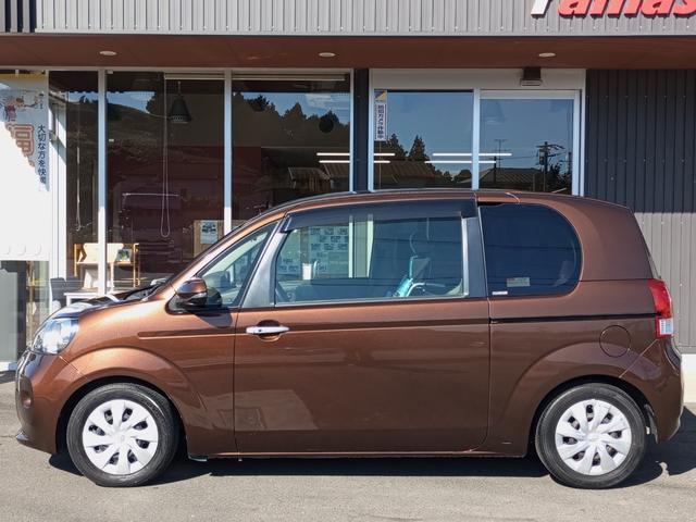 ポルテ X サイドアクセス車 専用車いす仕様 車検2年付 ウェルキャブ 福祉装置点検済 リモコン式 脱着式 3名乗車 キーレス スマートキー バックカメラ 純正ナビ 左側電動スライドドア 全国対応1年保証付き 修復歴無し(8枚目)