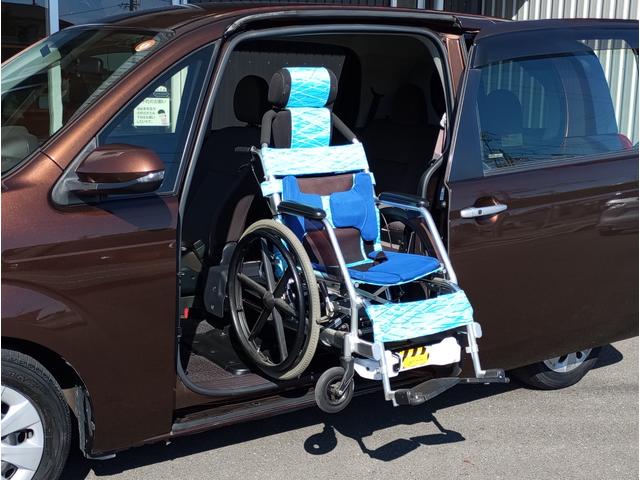 ポルテ X サイドアクセス車 専用車いす仕様 車検2年付 ウェルキャブ 福祉装置点検済 リモコン式 脱着式 3名乗車 キーレス スマートキー バックカメラ 純正ナビ 左側電動スライドドア 全国対応1年保証付き 修復歴無し(15枚目)