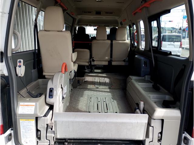 ＮＶ３５０キャラバンバン チェアキャブＭタイプ　車検２年付　福祉装置点検済　車いす２名＋８名乗車　スライドドア連動ステップ　バックカメラ　キーレス　全国対応１年保証付き（15枚目）