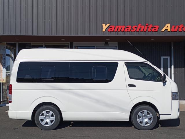 ハイエースバン ウェルキャブ　車いす仕様車　Ｆタイプ　車検２年付　ディーゼル　４ＷＤ　車いすリフト　福祉装置点検済　車いす２名＋８名乗車　スライドドア連動ステップ　キーレス　純正オーディオ　全国対応１年保証付き　修復歴無し（4枚目）