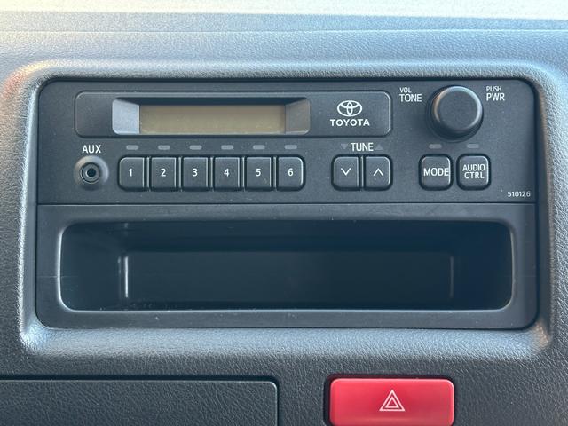 ハイエースバン ウェルキャブ　車いす仕様車　Ｆタイプ　車検２年付　ディーゼル　４ＷＤ　車いすリフト　福祉装置点検済　車いす２名＋８名乗車　スライドドア連動ステップ　キーレス　純正オーディオ　全国対応１年保証付き　修復歴無し（41枚目）