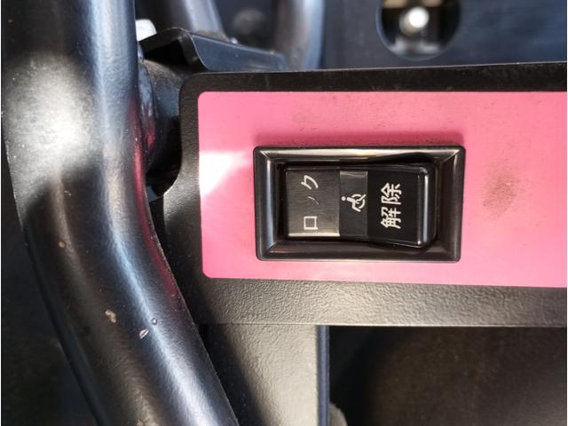 ハイエースバン 車いす仕様車　Ｂタイプ　車検２年付　車いすリフト　福祉装置点検済　ディーゼル車　車いす２名と８名乗車　福祉車両リフト　キーレス　電動格納ミラー　スライドドア連動ステップ　全国対応１年保証付き　修復歴無し（15枚目）