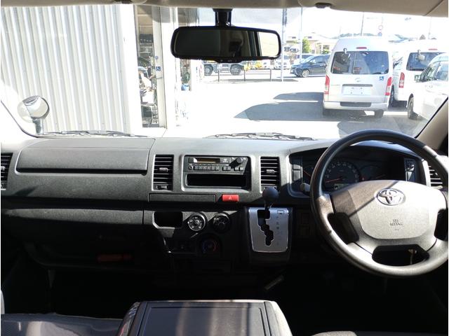 ハイエースバン 車いす仕様車　Ｂタイプ　車検２年付　車いすリフト　福祉装置点検済　ディーゼル車　車いす２名と８名乗車　福祉車両リフト　キーレス　電動格納ミラー　スライドドア連動ステップ　全国対応１年保証付き　修復歴無し（33枚目）