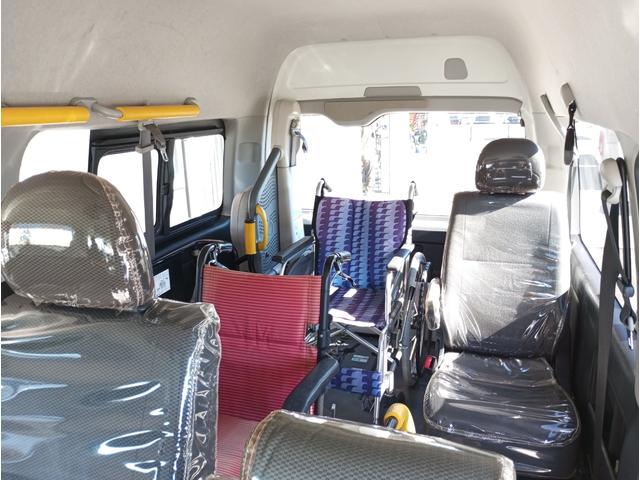 ハイエースバン 車いす仕様車　Ｂタイプ　車検２年付　車いすリフト　福祉装置点検済　ディーゼル車　車いす２名と８名乗車　福祉車両リフト　キーレス　電動格納ミラー　スライドドア連動ステップ　全国対応１年保証付き　修復歴無し（47枚目）