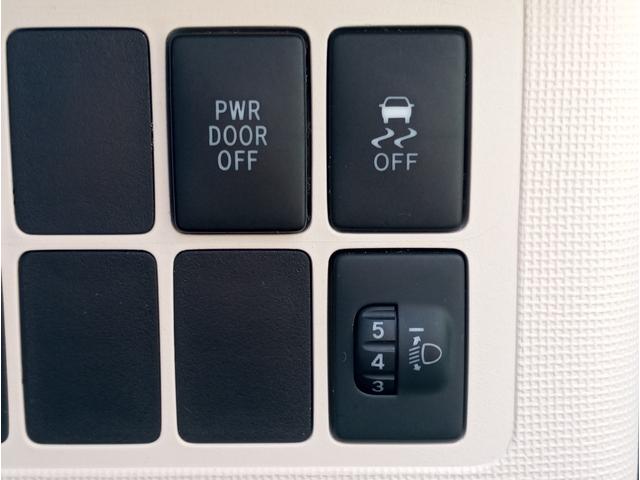 ポルテ Ｘ　ウェルキャブ　サイドアクセス車　専用車いす仕様　車検２年付　福祉装置点検済　車いす１名＋２名乗車　通常３名乗車　リモコン式　キーレス　スマートキー　バックカメラ　左側パワースライドドア　全国対応１年保証付き（29枚目）