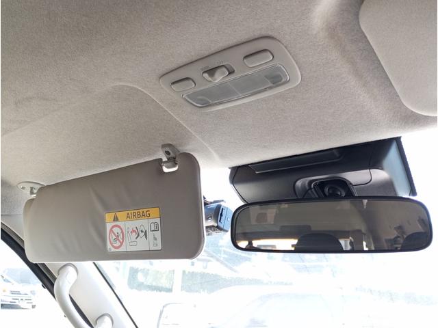 レジアスエースバン 車いす仕様車　ウェルキャブＢタイプ　車検２年付　福祉装置点検済　車いす２名＋８名乗車　純正ナビ　バックカメラ　トヨタセーフティセンス　パワースライドドア　スライドドア連動ステップ　可倒式手すり　全国対応１年保証付き　修復歴無し（34枚目）