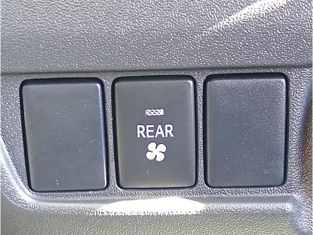 ハイエースワゴン ＤＸ　ウェルキャブ車ウェルジョイン　車検令和１０年１１月　登録済未使用車　送迎者　トヨタセーフティセンス　電動格納ミラー　全国対応１年保証付き　修復歴無し（23枚目）