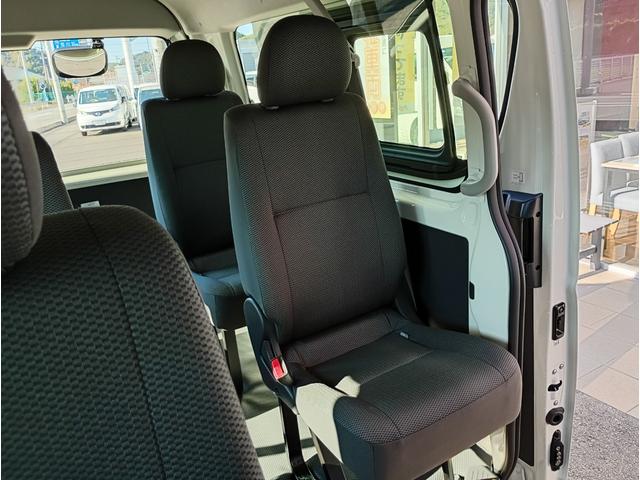 ハイエースワゴン ＤＸ　ウェルキャブ車ウェルジョイン　車検令和１０年１１月　登録済未使用車　送迎者　トヨタセーフティセンス　電動格納ミラー　全国対応１年保証付き　修復歴無し（41枚目）