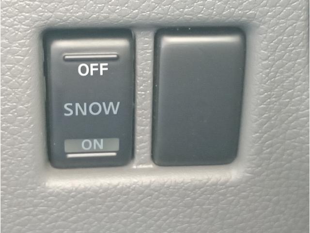 ＮＶ３５０キャラバンバン チェアキャブ　車いす１＋１名仕様　車検２年付　福祉装置点検済　車いす２名＋７名乗車　車いす１名＋９名乗車　純正ナビ　アラウンドビューモニター　ＥＴＣ　エマージェンシーブレーキ　スライドドア連動ステップ　全国対応１年保証付き　修復歴無し（26枚目）