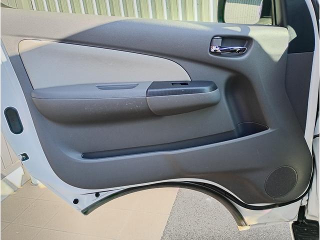 ＮＶ３５０キャラバンバン チェアキャブ　車いす１＋１名仕様　車検２年付　福祉装置点検済　車いす２名＋７名乗車　車いす１名＋９名乗車　純正ナビ　アラウンドビューモニター　ＥＴＣ　エマージェンシーブレーキ　スライドドア連動ステップ　全国対応１年保証付き　修復歴無し（37枚目）