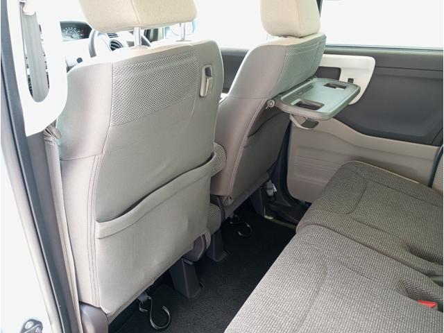 Ｎ－ＢＯＸ Ｇ・スロープＬターボホンダセンシング　車検令和９年１０月　車いすスロープ　福祉装置点検済　車いす１名＋２名乗車　通常４名乗車　リモコン式電動ウィンチ　純正ナビ　バックカメラ　ＥＴＣ　電動ステップ　全国対応１年保証付き　修復歴無し　福祉車両（44枚目）