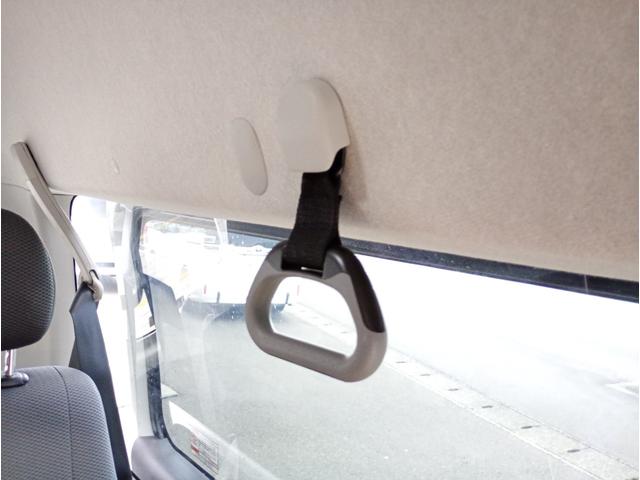 ハイエースバン ウェルキャブ　車いす仕様車　ＡＳタイプ　車検２年付　ディーゼル　車いすリフト　福祉装置点検済　車いす１名＋７名乗車　車いす２名＋５名乗車　キーレス　電動格納ミラー　電動スライドドア　バックカメラ　全国対応１年保証付き　修復歴無し　福祉車両（46枚目）