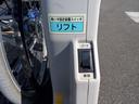 ウェルキャブ　車いす仕様車　Ｆタイプ　車検２年付　ディーゼル　４ＷＤ　車いすリフト　福祉装置点検済　車いす２名＋８名乗車　スライドドア連動ステップ　キーレス　純正オーディオ　全国対応１年保証付き　修復歴無し（17枚目）