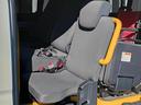 車いす仕様車　Ｂタイプ　車検２年付　ディーゼル　車いすリフト　福祉装置点検済　車いす２名＋８名乗車　キーレス　純正ナビ　バックカメラ　コーナーセンサー　オートステップ　全国対応１年保証付き　修復歴無し　福祉車両　ハイエース（41枚目）