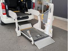 �ֲ�²�Τ���ˤɤ��ʡ���ξ��������餤���������ס���ʡ���ξ����ƻȤ����ɡ��Ȥ���ʹ����Τ��ʡ�ʡ���ξ��õ�������԰¤�����������Фǽ��������Ƥ��������Τ���Ź�αĶ����ˤǤ��� 7