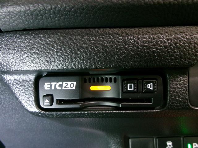 シビック ＥＸ　ナビフルセグＢカメラＥＴＣＬＥＤＡＷ　衝突軽減システム　ヒーター　運転席エアバッグ　ＥＴＣ車載器　前後ソナー　オートエアコン　地デジ　キーフリー　パワーステアリング　ナビＴＶ　ターボエンジン　ＶＳＡ（21枚目）