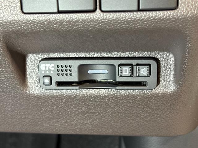 フリード Ｇ・ホンダセンシング　社外ナビフルセグＢカメラＥＴＣＬＥＤＡＷ　Ｆセグ　追突被害軽減ブレーキ　ｉストップ　Ｗエアバッグ　パワーウィンドウ　アクティブクルーズコントロール　スマートキ　カラーバックモニター　ＶＳＡ　エアコン（20枚目）