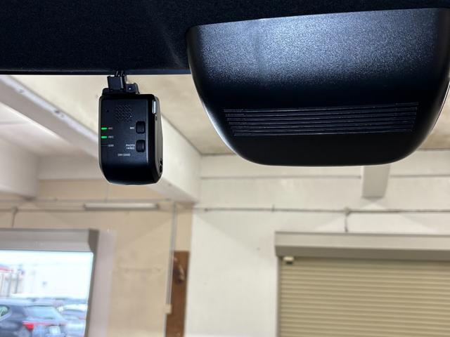 Ｎ－ＢＯＸカスタム ターボ　ナビフルセグＢカメラＥＴＣＬＥＤＡＷ　衝突被害軽減　キーフリー　Ｐセンサー　ＥＳＣ　パワステ　ＤＶＤ再生　両席エアバック　サイドエアバッグ　ターボ車　ＵＳＢ接続　スマキー　パワーウィンドウ　ＡＢＳ（25枚目）