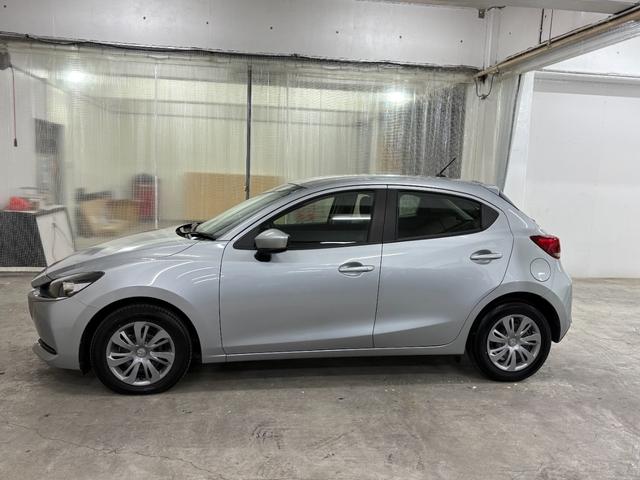 ＭＡＺＤＡ２ １５Ｃ　後付ナビワンセグＢカメラＥＴＣＬＥＤ　スマートシティブレーキサポート　マニュアルエアコン　ＥＴＣ車載器　横滑り防止装置　バックモニター　ＬＥＤヘッドライト　アイドリング　助手席エアバッグ　キーレス（8枚目）