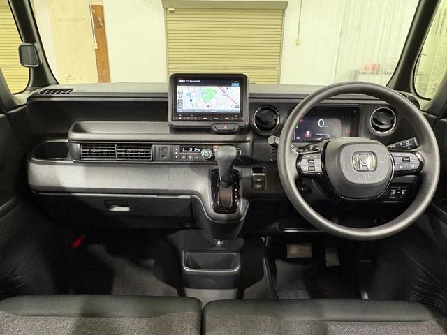 Ｎ－ＢＯＸカスタム ベースグレード　ナビフルセグＢカメラＬＥＤＡＷ　Ｗ電動ドア　ＵＳＢ接続　ＣＭＢＳ　オートエアコン　スマートキ　クルコン　バックカメラ　フルセグＴＶ　パワーステアリング　エアバッグ　ＥＳＣ　パワーウインドウ　フリーキー（3枚目）