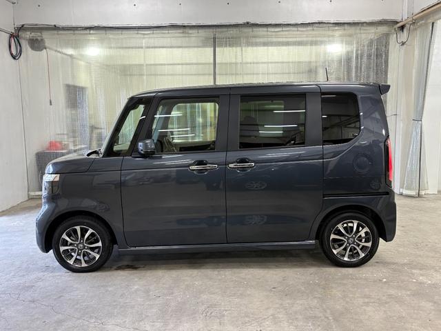 Ｎ－ＢＯＸカスタム ベースグレード　ナビフルセグＢカメラＬＥＤＡＷ　Ｗ電動ドア　ＵＳＢ接続　ＣＭＢＳ　オートエアコン　スマートキ　クルコン　バックカメラ　フルセグＴＶ　パワーステアリング　エアバッグ　ＥＳＣ　パワーウインドウ　フリーキー（8枚目）