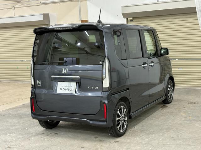 Ｎ－ＢＯＸカスタム ベースグレード　ナビフルセグＢカメラＬＥＤＡＷ　Ｗ電動ドア　ＵＳＢ接続　ＣＭＢＳ　オートエアコン　スマートキ　クルコン　バックカメラ　フルセグＴＶ　パワーステアリング　エアバッグ　ＥＳＣ　パワーウインドウ　フリーキー（9枚目）