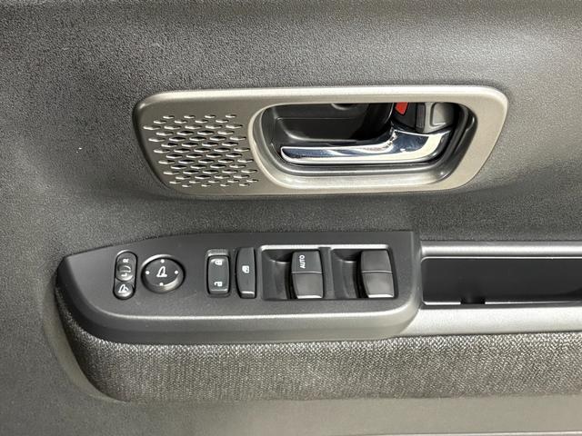 Ｎ－ＢＯＸカスタム ベースグレード　ナビフルセグＢカメラＬＥＤＡＷ　Ｗ電動ドア　ＵＳＢ接続　ＣＭＢＳ　オートエアコン　スマートキ　クルコン　バックカメラ　フルセグＴＶ　パワーステアリング　エアバッグ　ＥＳＣ　パワーウインドウ　フリーキー（24枚目）