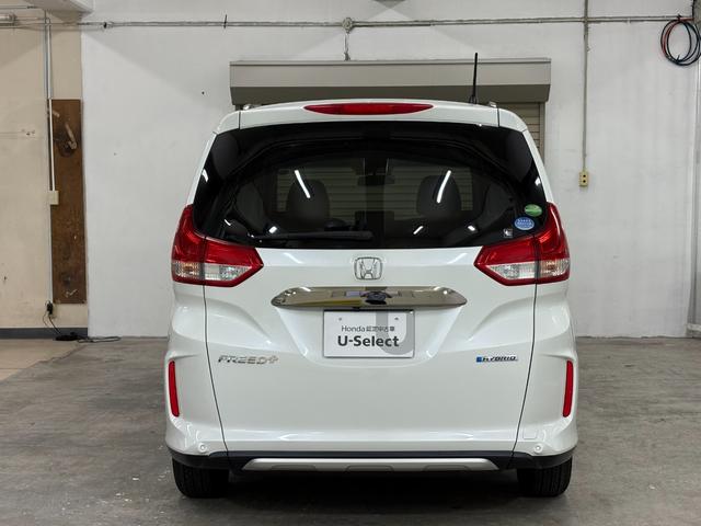 フリード＋ハイブリッド ハイブリッド・クロスターホンダセンシング　ナビフルセグＢカメラＥＴＣＬＥＤＡＷ　バックカメラ　シートヒーター　地デジフルセグ　両側電動ドア　サイドエアバッグ　ＬＥＤヘッドライト　スマートキー　横滑り防止装置　クルーズコントロール　ドラレコ（10枚目）