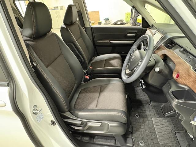 フリード＋ハイブリッド ハイブリッド・クロスターホンダセンシング　ナビフルセグＢカメラＥＴＣＬＥＤＡＷ　バックカメラ　シートヒーター　地デジフルセグ　両側電動ドア　サイドエアバッグ　ＬＥＤヘッドライト　スマートキー　横滑り防止装置　クルーズコントロール　ドラレコ（29枚目）