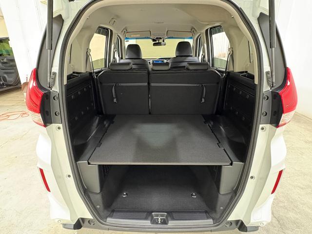 フリード＋ハイブリッド ハイブリッド・クロスターホンダセンシング　ナビフルセグＢカメラＥＴＣＬＥＤＡＷ　バックカメラ　シートヒーター　地デジフルセグ　両側電動ドア　サイドエアバッグ　ＬＥＤヘッドライト　スマートキー　横滑り防止装置　クルーズコントロール　ドラレコ（33枚目）