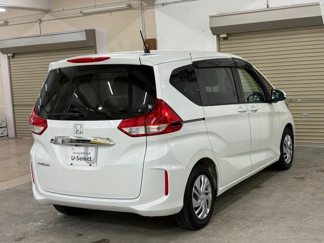 フリード G ナビフルセグBカメラETCLED Aクルーズ 3列シート LEDヘッドライト パワーウインドウ 地デジ Rカメラ VSA USB ドライブレコーダー エアコン エアバッグ スマートキー ECONモード(9枚目)