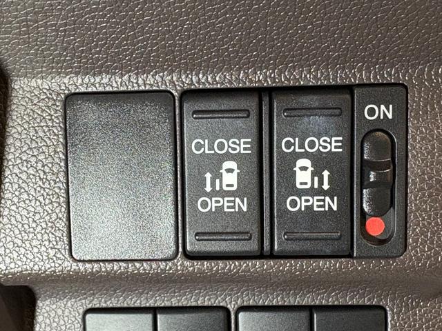 フリード G ナビフルセグBカメラETCLED Aクルーズ 3列シート LEDヘッドライト パワーウインドウ 地デジ Rカメラ VSA USB ドライブレコーダー エアコン エアバッグ スマートキー ECONモード(21枚目)