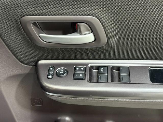 フリード G ナビフルセグBカメラETCLED Aクルーズ 3列シート LEDヘッドライト パワーウインドウ 地デジ Rカメラ VSA USB ドライブレコーダー エアコン エアバッグ スマートキー ECONモード(27枚目)