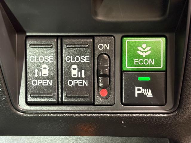 オデッセイハイブリッド ｅ：ＨＥＶアブソルート・ＥＸ　ナビフルセグマルチビューカメラＥＴＣＬＥＤＡＷスタッドレス　電動Ｒゲート　ＬＥＤライト　シ－トヒ－タ－　両側ＰＳＤ　パワ－シ－ト　クルーズコントロール　ＤＶＤ再生機能　ナビ＆ＴＶ　キーレス　ドラレコ（21枚目）