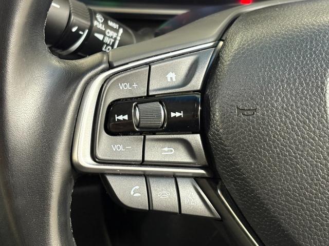 オデッセイハイブリッド ｅ：ＨＥＶアブソルート・ＥＸ　ナビフルセグマルチビューカメラＥＴＣＬＥＤＡＷスタッドレス　電動Ｒゲート　ＬＥＤライト　シ－トヒ－タ－　両側ＰＳＤ　パワ－シ－ト　クルーズコントロール　ＤＶＤ再生機能　ナビ＆ＴＶ　キーレス　ドラレコ（23枚目）