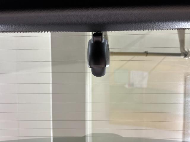 オデッセイハイブリッド ｅ：ＨＥＶアブソルート・ＥＸ　ナビフルセグマルチビューカメラＥＴＣＬＥＤＡＷスタッドレス　電動Ｒゲート　ＬＥＤライト　シ－トヒ－タ－　両側ＰＳＤ　パワ－シ－ト　クルーズコントロール　ＤＶＤ再生機能　ナビ＆ＴＶ　キーレス　ドラレコ（26枚目）