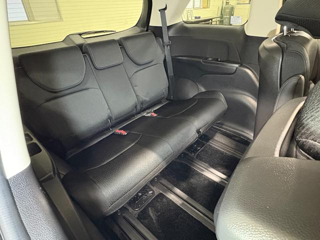 オデッセイハイブリッド ｅ：ＨＥＶアブソルート・ＥＸ　ナビフルセグマルチビューカメラＥＴＣＬＥＤＡＷスタッドレス　電動Ｒゲート　ＬＥＤライト　シ－トヒ－タ－　両側ＰＳＤ　パワ－シ－ト　クルーズコントロール　ＤＶＤ再生機能　ナビ＆ＴＶ　キーレス　ドラレコ（29枚目）