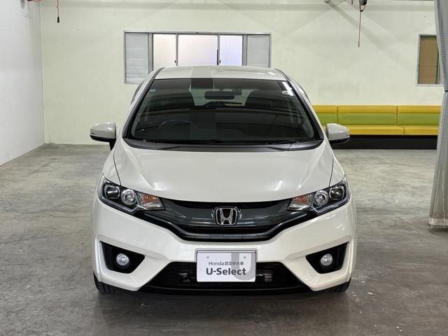 フィットハイブリッド Ｌパッケージ　ナビフルセグＢカメラＥＴＣＬＥＤＡＷ　ナビ＆ＴＶ　地デジフルセグＴＶ　ＵＳＢ　ＤＶＤ再生　バックカメラ　オートクルーズコントロール　ＥＳＣ　ＡＵＴＯエアコン　ＡＢＳ　運転席助手席エアバッグ　キーフリー（5枚目）