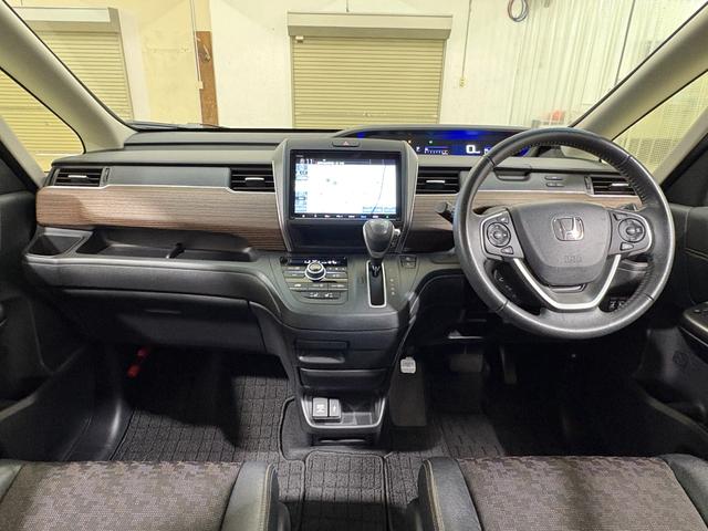 フリード＋ クロスター　ナビフルセグＢカメラＥＴＣＬＥＤＡＷ　両側パワースライドドア　サイドカーテンエアバック　ＬＥＤライト　リヤカメラ　地デジフルセグ　前席シートヒーター　ＶＳＡ　ドライブレコーダー　ＵＳＢ接続　クルコン（3枚目）