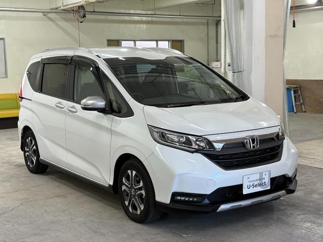 フリード＋ クロスター　ナビフルセグＢカメラＥＴＣＬＥＤＡＷ　両側パワースライドドア　サイドカーテンエアバック　ＬＥＤライト　リヤカメラ　地デジフルセグ　前席シートヒーター　ＶＳＡ　ドライブレコーダー　ＵＳＢ接続　クルコン（6枚目）