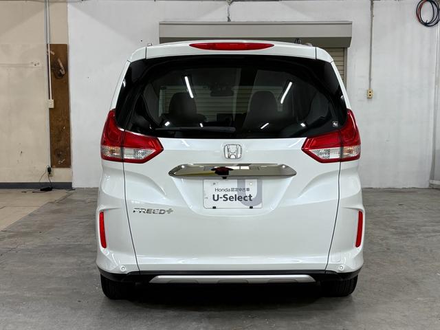 フリード＋ クロスター　ナビフルセグＢカメラＥＴＣＬＥＤＡＷ　両側パワースライドドア　サイドカーテンエアバック　ＬＥＤライト　リヤカメラ　地デジフルセグ　前席シートヒーター　ＶＳＡ　ドライブレコーダー　ＵＳＢ接続　クルコン（10枚目）