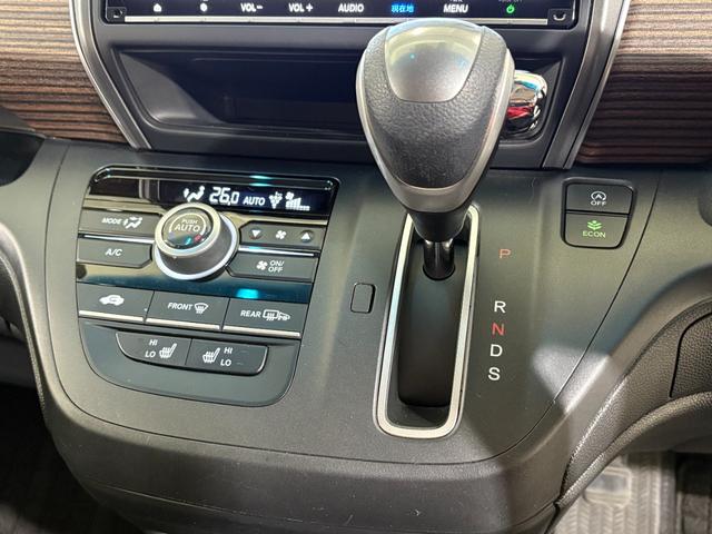 フリード＋ クロスター　ナビフルセグＢカメラＥＴＣＬＥＤＡＷ　両側パワースライドドア　サイドカーテンエアバック　ＬＥＤライト　リヤカメラ　地デジフルセグ　前席シートヒーター　ＶＳＡ　ドライブレコーダー　ＵＳＢ接続　クルコン（18枚目）