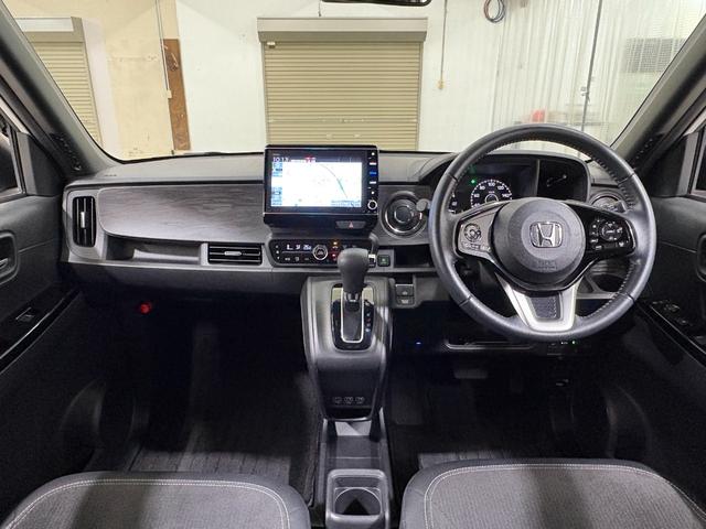 N-ONE プレミアム ナビフルセグBカメラETCLEDAW USBポート 衝突軽減 DVD再生 ESC コーナーセンサー シ-トヒ-タ- バックカメラ カーテンエアバック ナビTV スマートキー AAC ABS キーレス(3枚目)